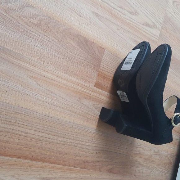 Liz Claiborne size 7 black womens shoes - Picture 2 of 4